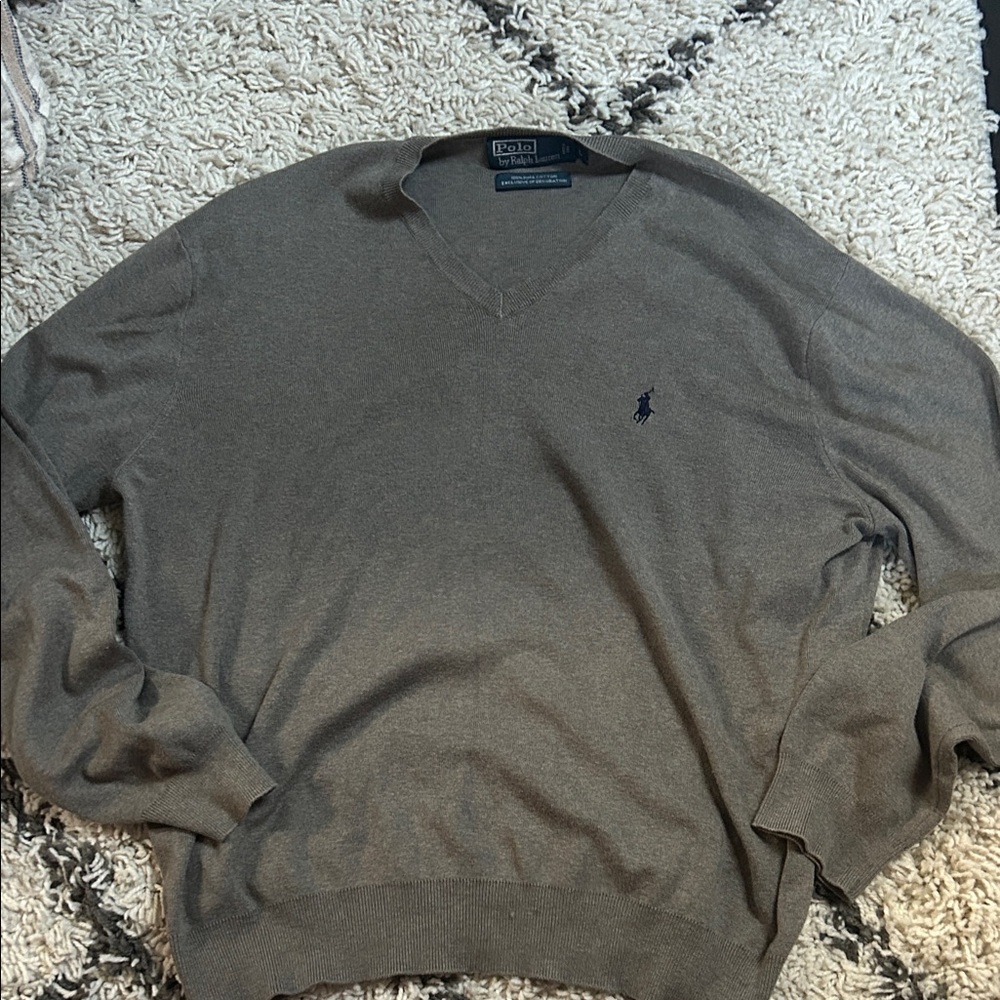Polo by Ralph Lauren Men's Grey V-Neck Sweater
